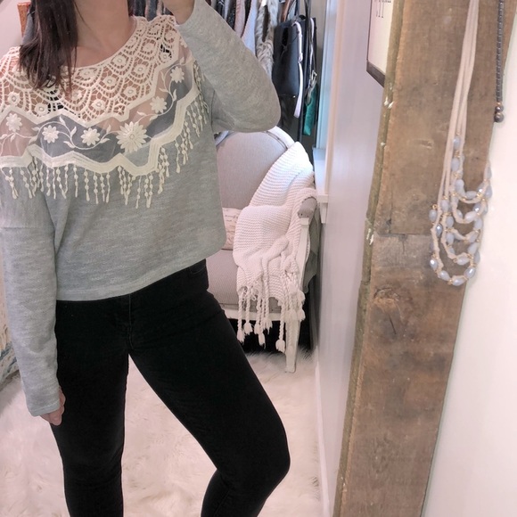 Sage size medium grey crochet boho sweatshirt - Picture 1 of 4